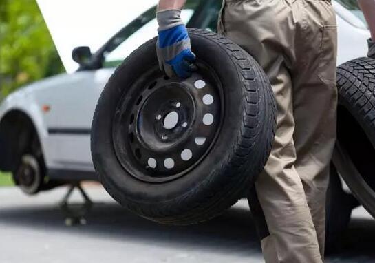 開(kāi)車(chē)省油技巧！教你用最少的油跑最遠(yuǎn)的路